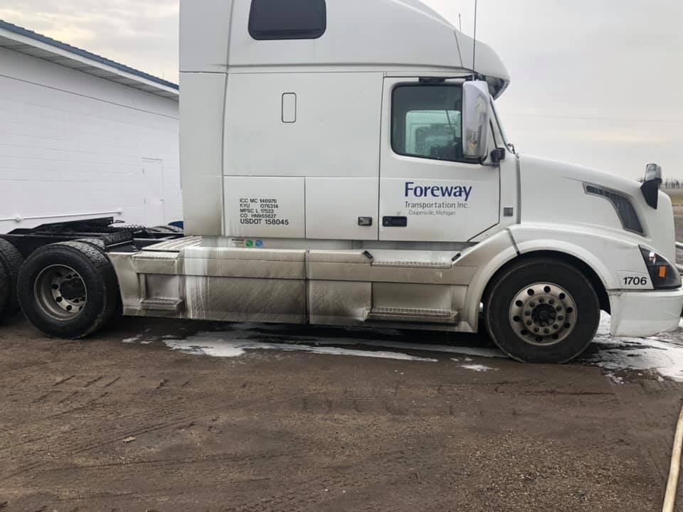 dirty truck cab in grand rapids mi